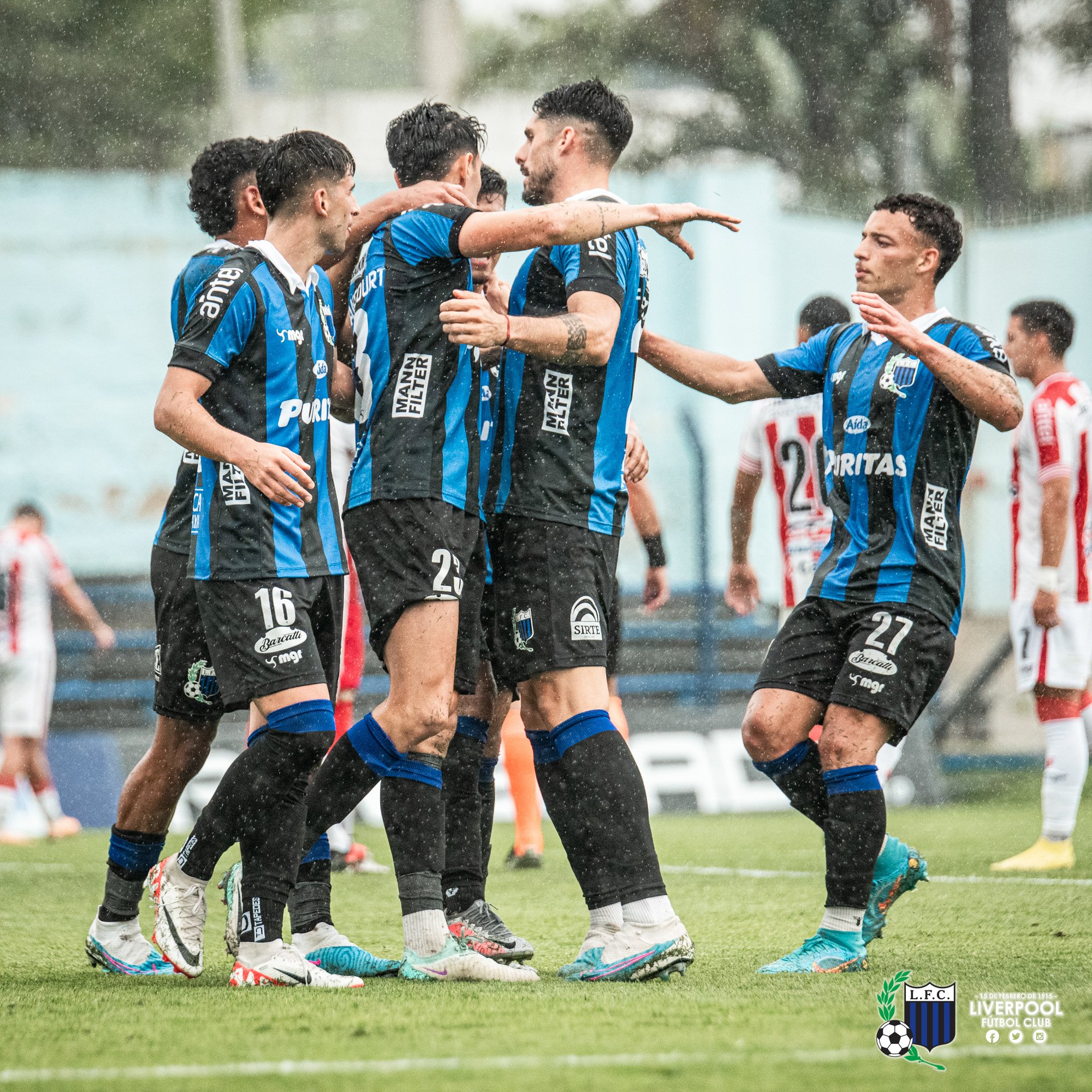 LA PRENSA  Diario - Fútbol Profesional Uruguayo / Liverpool se quedó con  la tabla Anual